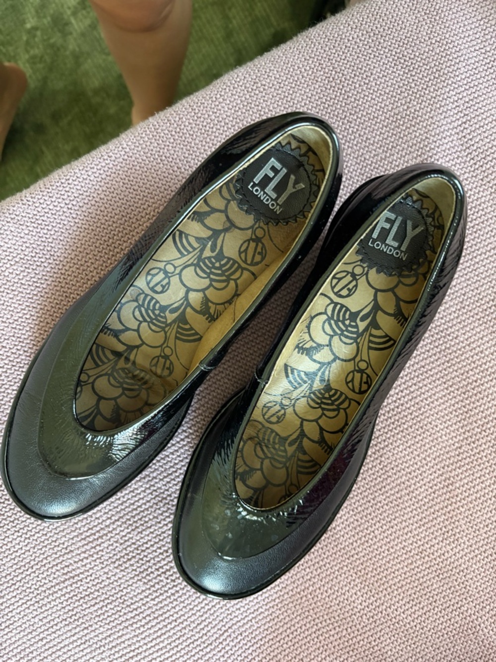 Fly London Black Patent Round-Toe Ballet Flats